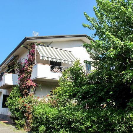 Apartment Ilaria By Interhome Marina di Massa Exterior foto